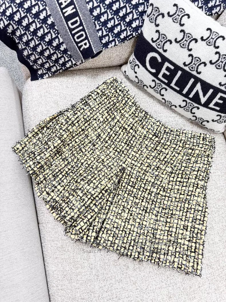 Chanel Chanel Pin black tweed woven shorts and skirts Size 24" / US 00 / IT 34 - 3 Thumbnail