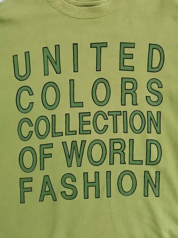 Japanese Brand United Colors Collection of World Fashion Sweatshirt Size US L / EU 52-54 / 3 - 5 Thumbnail