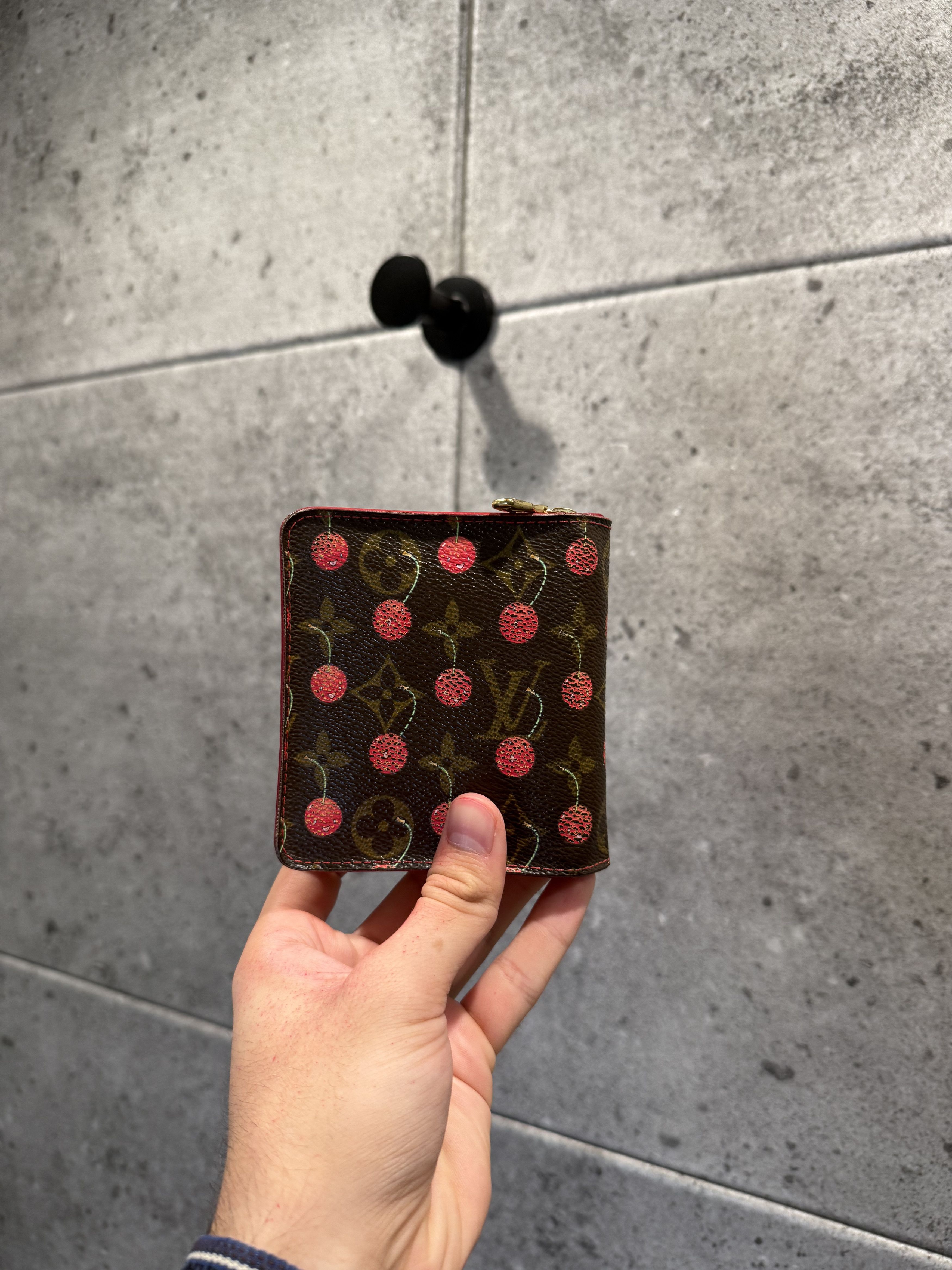 Louis Vuitton × Takashi Murakami × Vintage Vintage Louis Vuitton murakami cherry wallet coin purse Size ONE SIZE - 2 Thumbnail