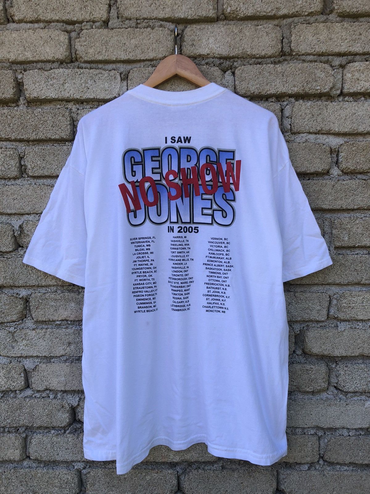Vintage Vintage Y2K 2005 George Jones No Show Tour Concert Tee Size US XXL / EU 58 / 5 - 8 Thumbnail