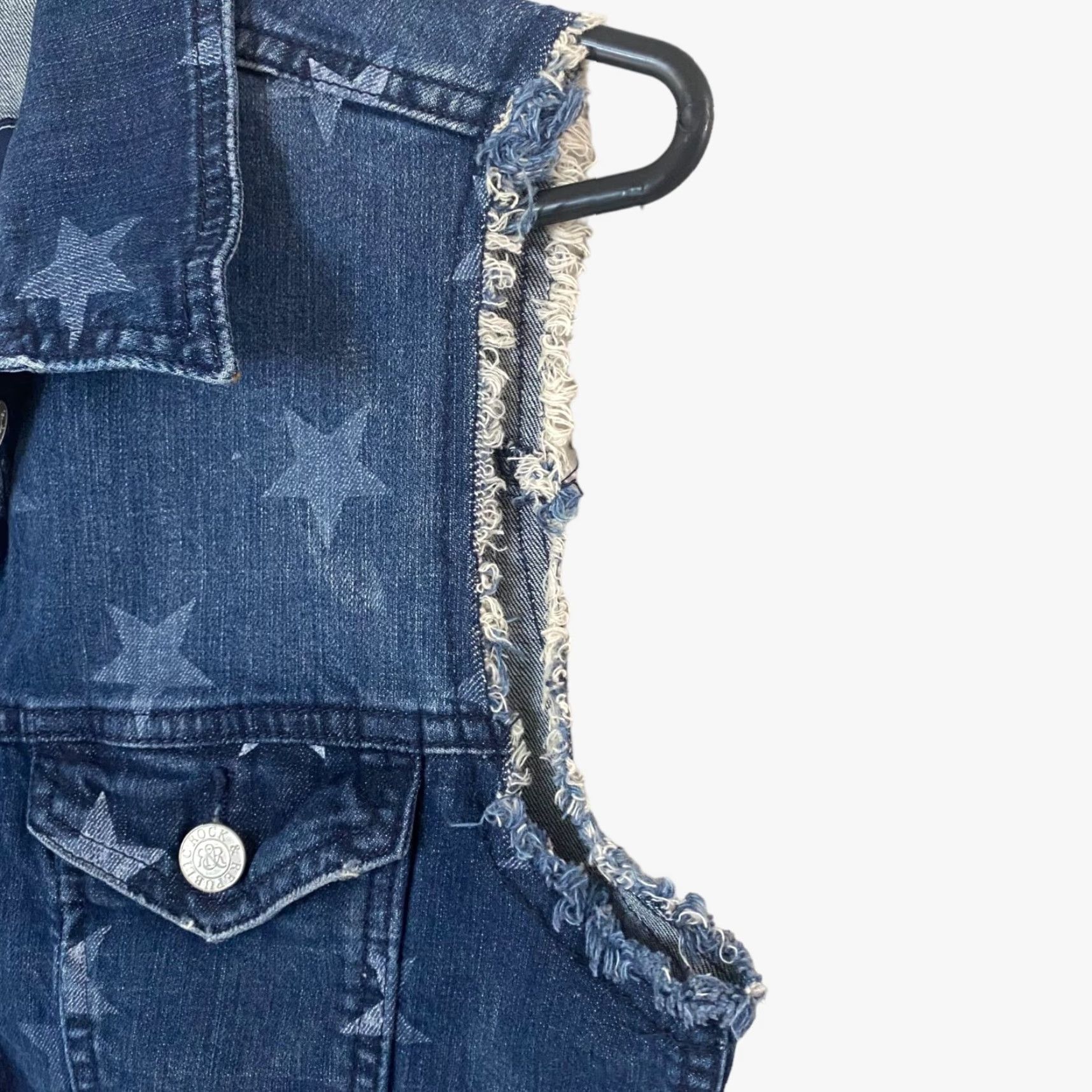 Vintage Rock & Republic Gunshow Star Denim Vest Button Up Womens Small Blue Sleeveless Size S / US 4 / IT 40 - 7 Thumbnail