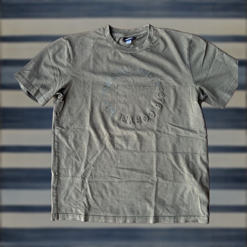 Diesel Diesel JUSTEMB Embossed Logo T-Shirt Medium Green Crewneck Short Sleeve Mens Regular Cotton Size US M / EU 48-50 / 2 - 1 Thumbnail