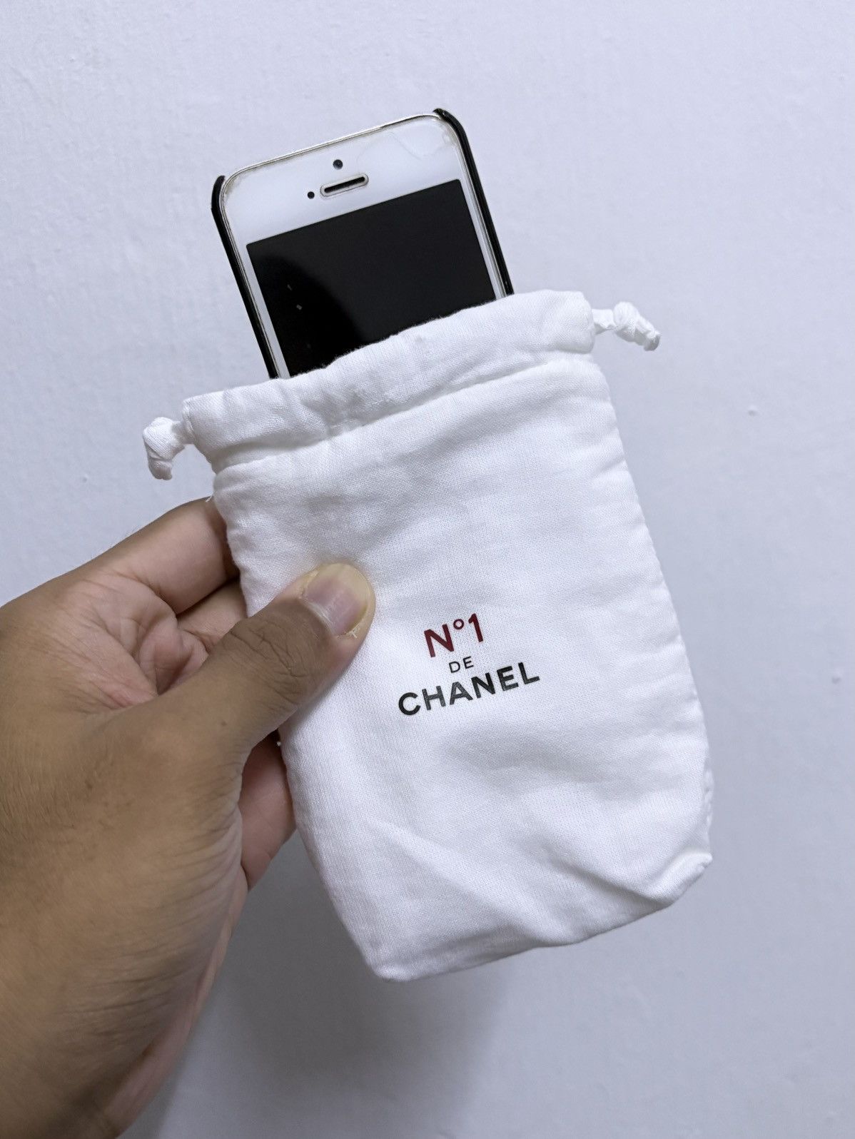 Chanel Chanel N•1 / de Chanel Beauty Drawstring Pouch Size ONE SIZE - 6 Thumbnail