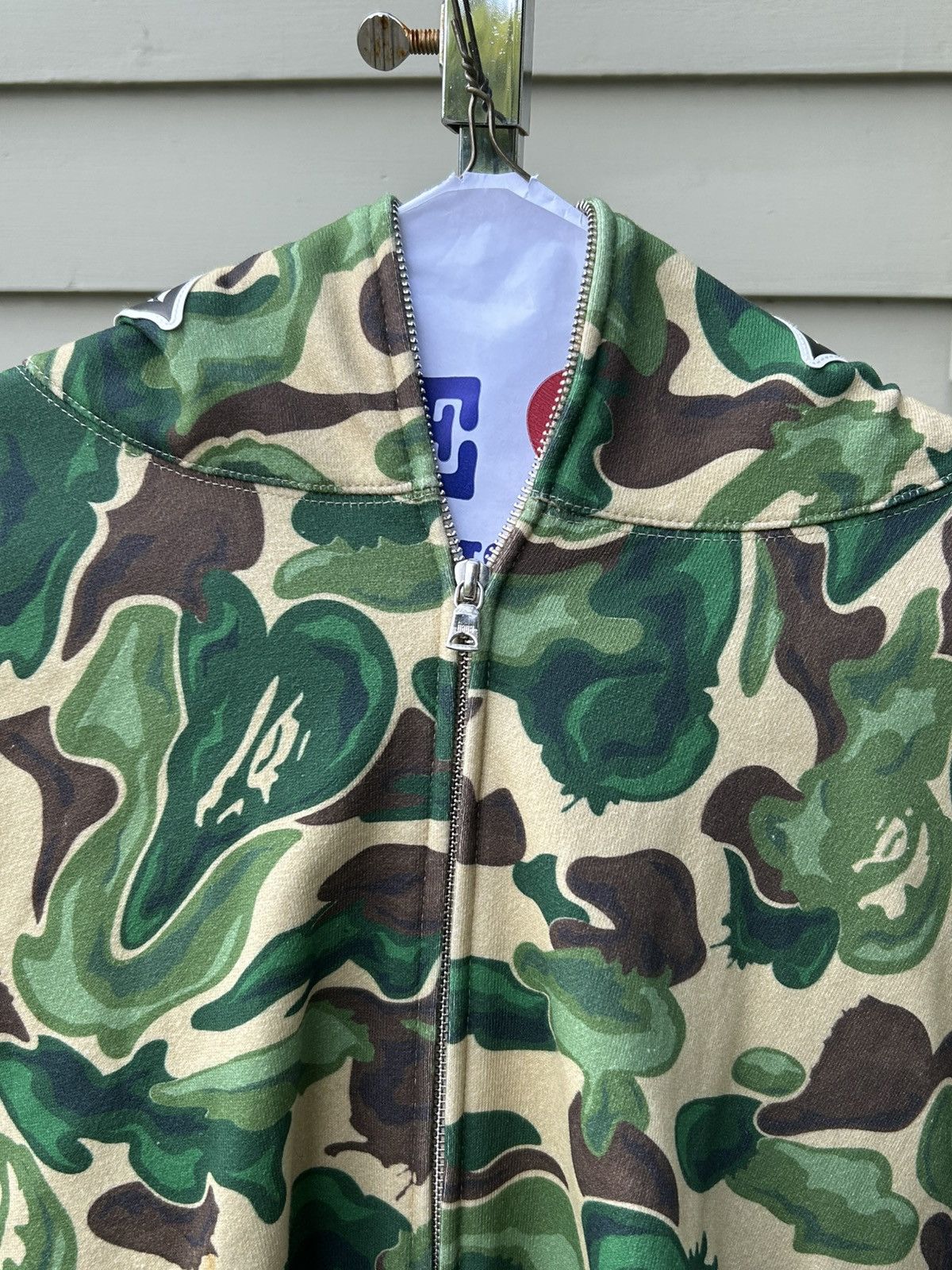 Bape Bape Art Patch shark hoodie Size US XL / EU 56 / 4 - 2 Thumbnail