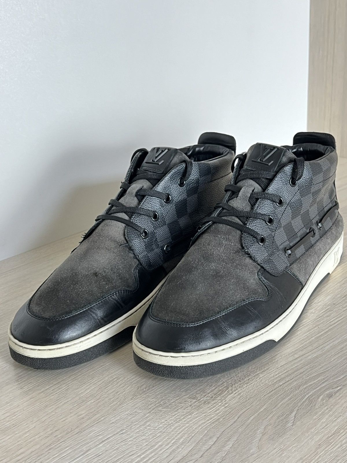 Louis Vuitton Louis Vuitton Damier Graphite Leather Mid-Top Sneaker Size US 10 / EU 43 - 2 Thumbnail