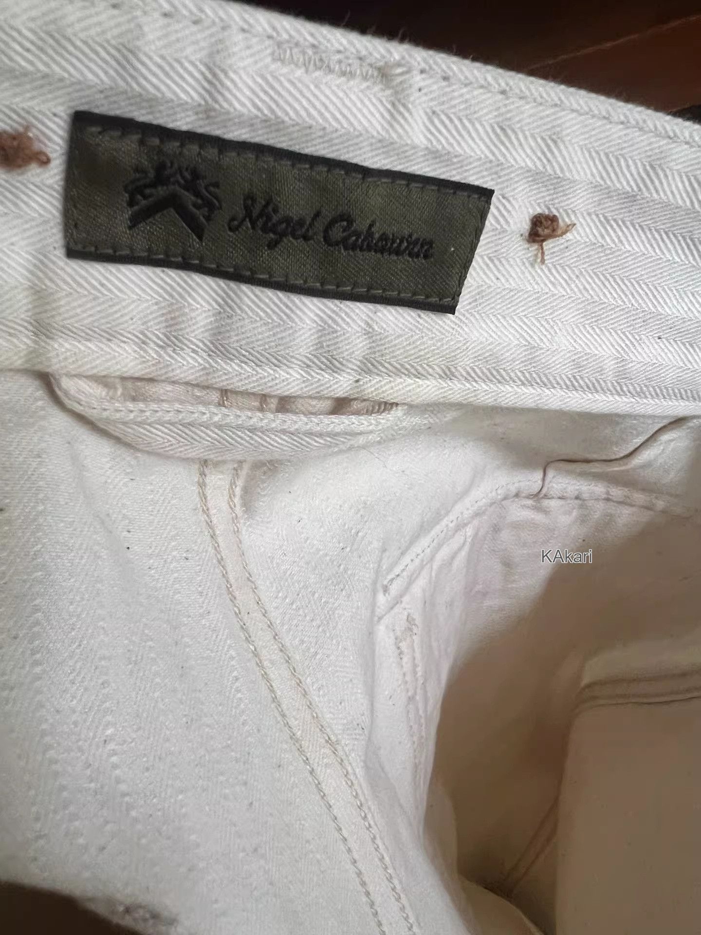 Nigel Cabourn Nigel Cabourn White Herringbone Cargo Shorts Size US 32 / EU 48 - 9 Thumbnail
