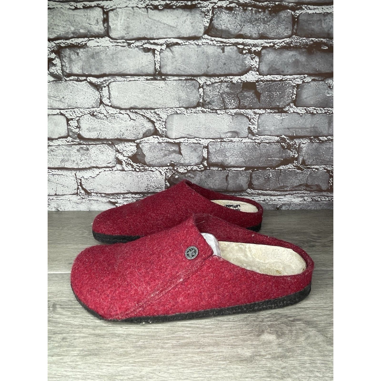 Birkenstock Birkenstock Zermatt Mule Slippers Red Wool Felt Shearling Wo Size US 8.5 / IT 38.5 - 16 Thumbnail