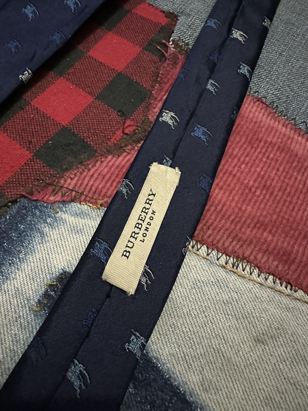 Burberry × Vintage Vintage Burberry Tie Made In England Size ONE SIZE - 4 Thumbnail
