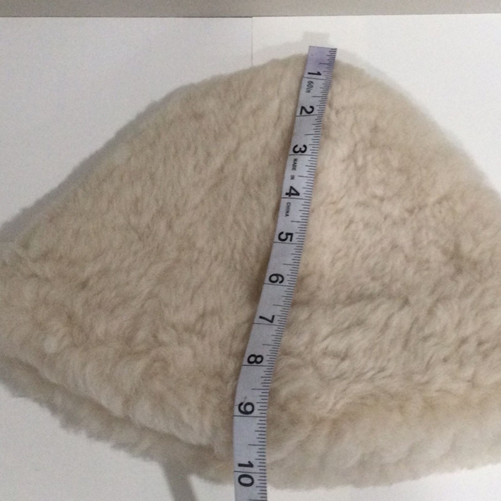 Other Fuzzy Cream Soft With A Satin Lining Winter Hat Size ONE SIZE - 10 Thumbnail
