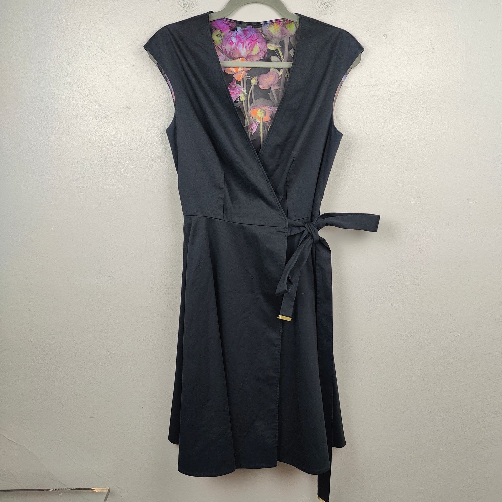 Ted outlet Baker Wrap Dress Ted Size 1