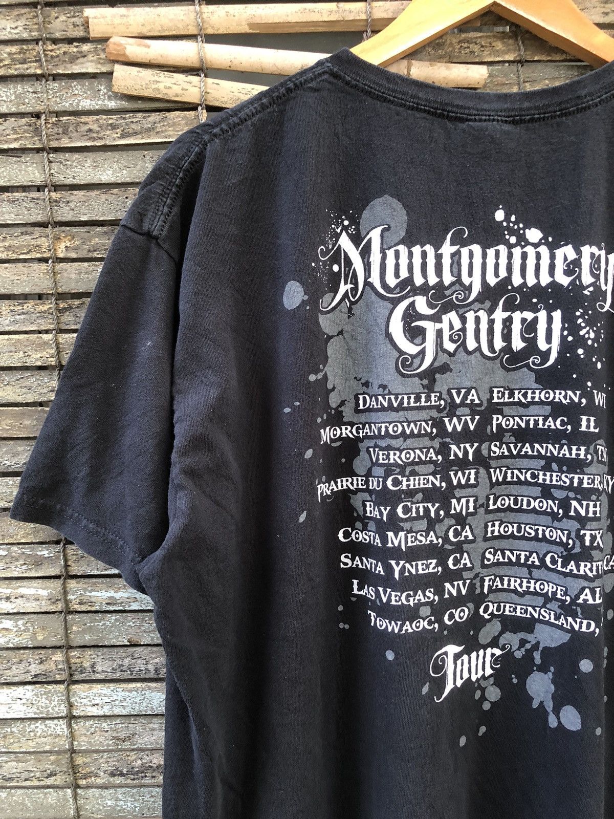 Band Tees × Vintage Vintage Y2K American Country Montgomery Gentry Tour Tee Size US XL / EU 56 / 4 - 16 Thumbnail