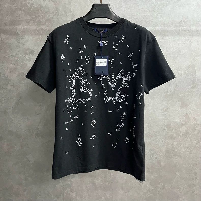 Louis Vuitton Louis Vuitton Black Letter Logo Embroidered Crew Neck T-Sh Size US M / EU 48-50 / 2 - 1 Thumbnail