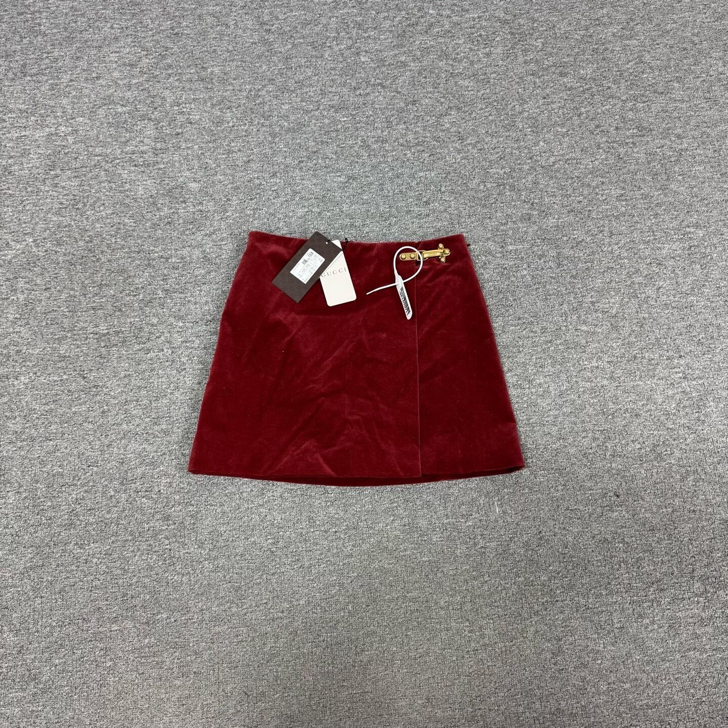 Gucci Gucci Gold Buckle Skirt Size 36 Size 36" / US 14 / IT 50 - 1 Thumbnail