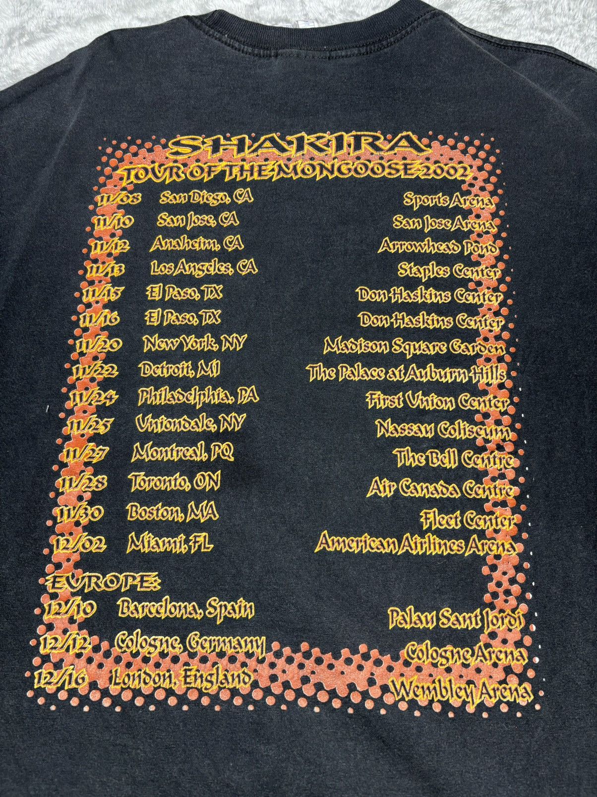 Rap Tees Vintage Y2k Shakira Size US XL / EU 56 / 4 - 9 Thumbnail