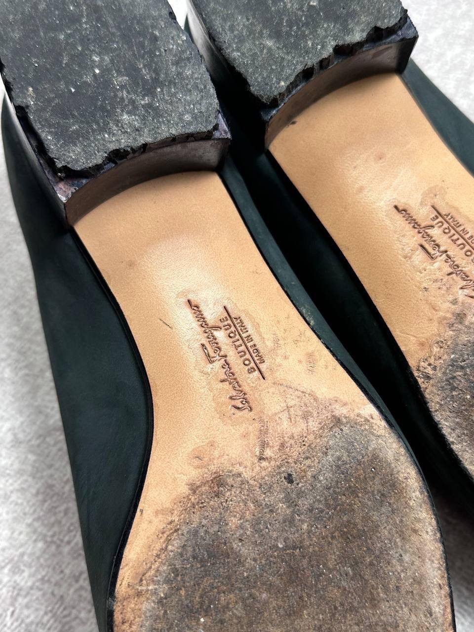 Salvatore Ferragamo Vintage Salvadore Ferragamo Luxury Woman's Flats Size US 8.5 / IT 38.5 - 8 Thumbnail