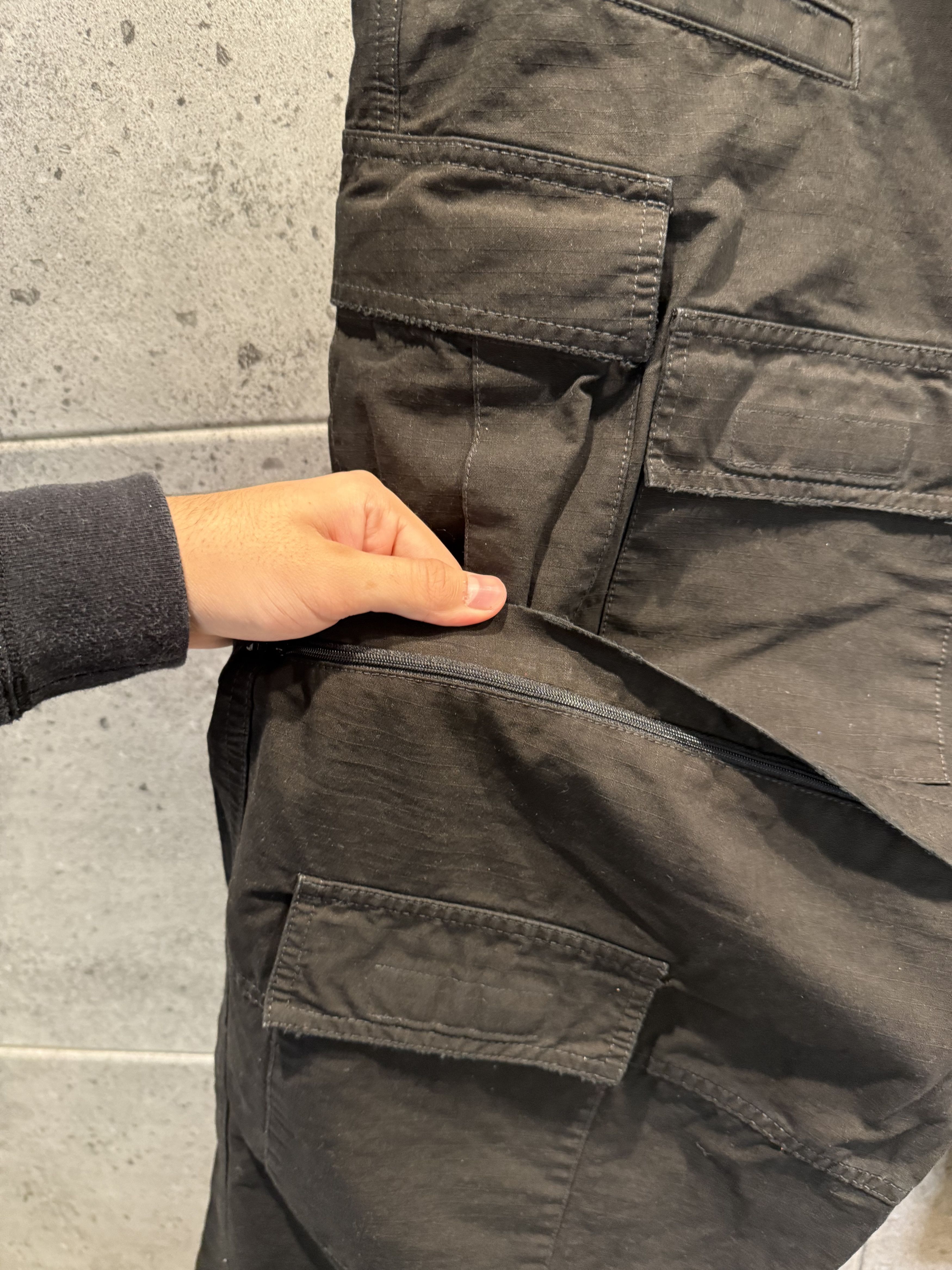 Balenciaga Balenciaga hybrid baggy pants Size US 34 / EU 50 - 5 Thumbnail