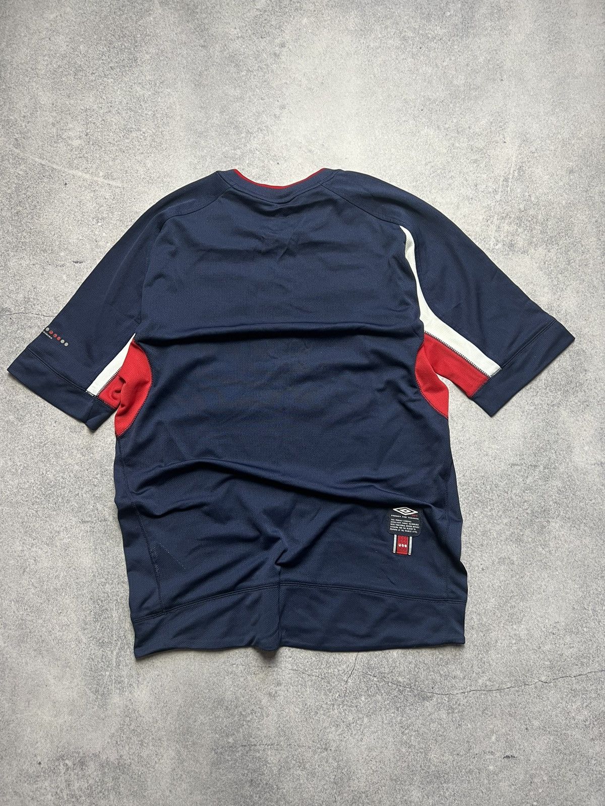 Umbro Vintage Umbro England 2000 Blockcore style Y2K Soccer Jersey Size US M / EU 48-50 / 2 - 6 Thumbnail