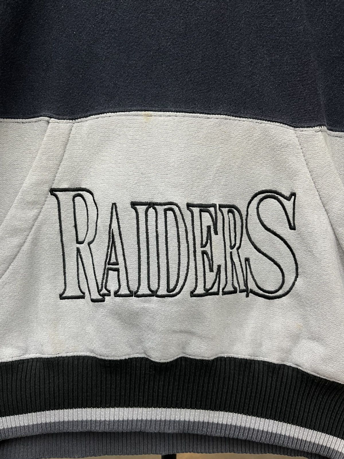 The Game Vintage Los Angeles Raiders Two Tone Hoodie from The Game Size US L / EU 52-54 / 3 - 4 Thumbnail