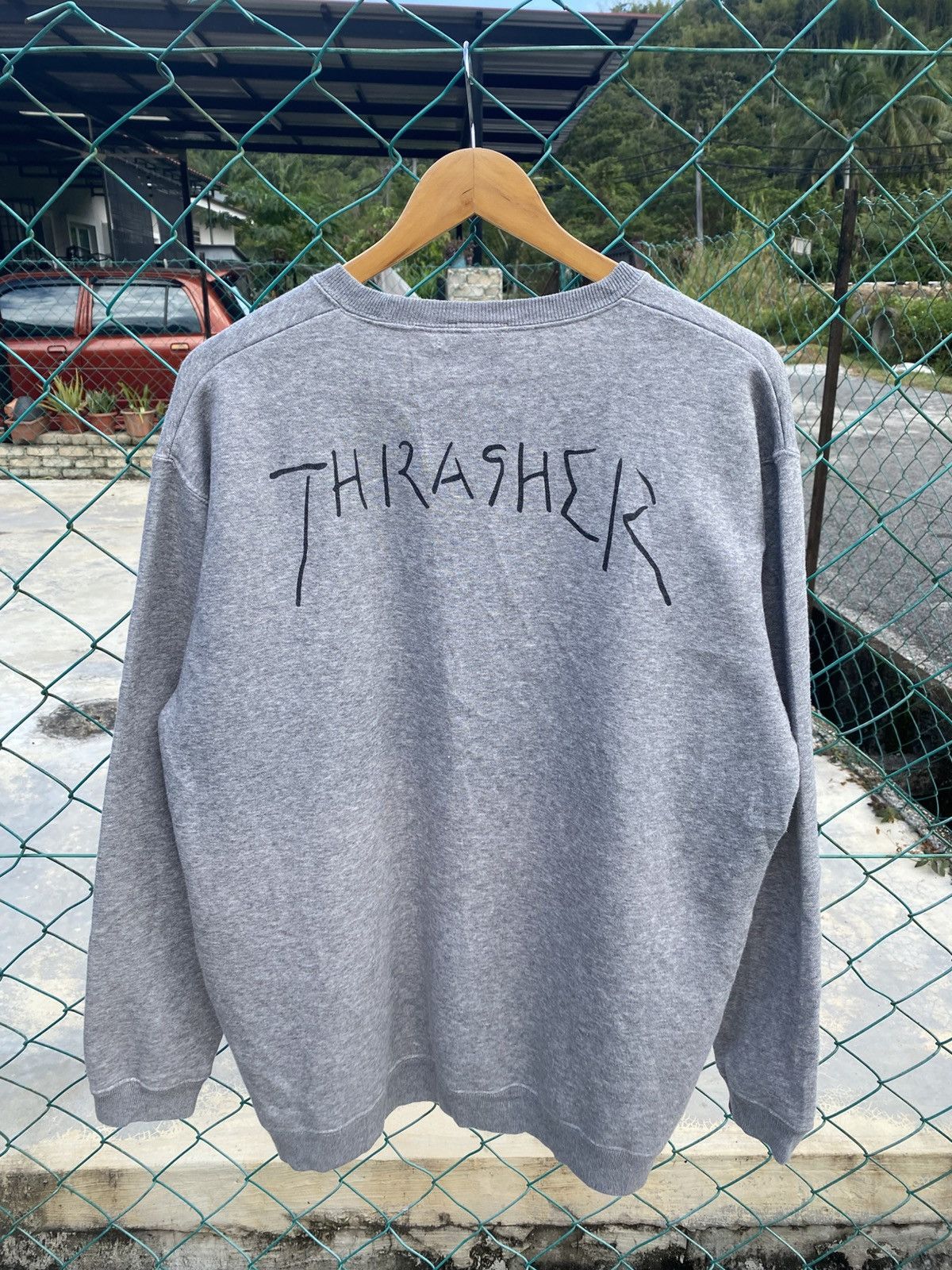 Thrasher Vintage Thrasher spelllout sun faded sweatshirt Size US XL / EU 56 / 4 - 2 Thumbnail