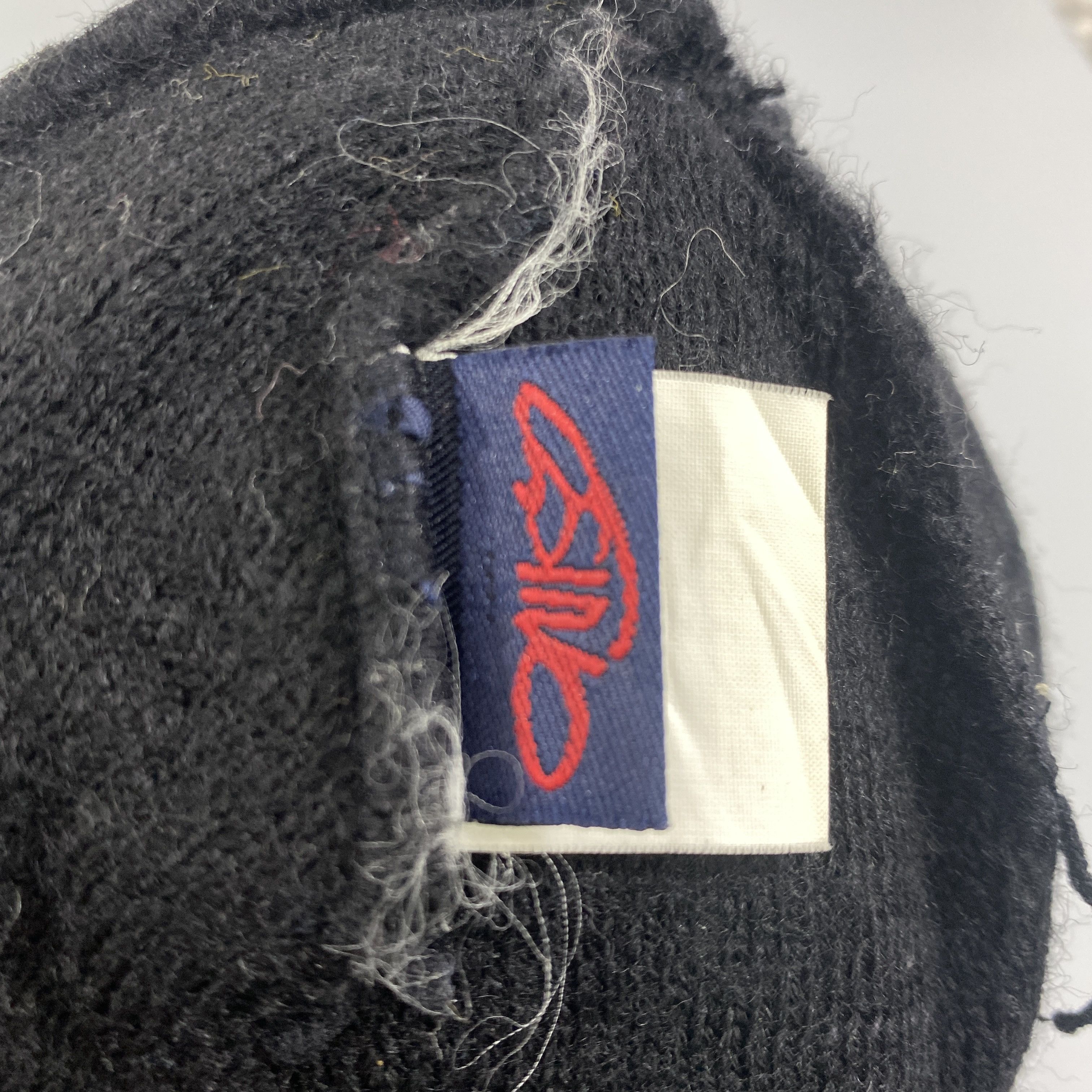 Japanese Brand Beanie With Blue Line -BN779 Size ONE SIZE - 7 Thumbnail