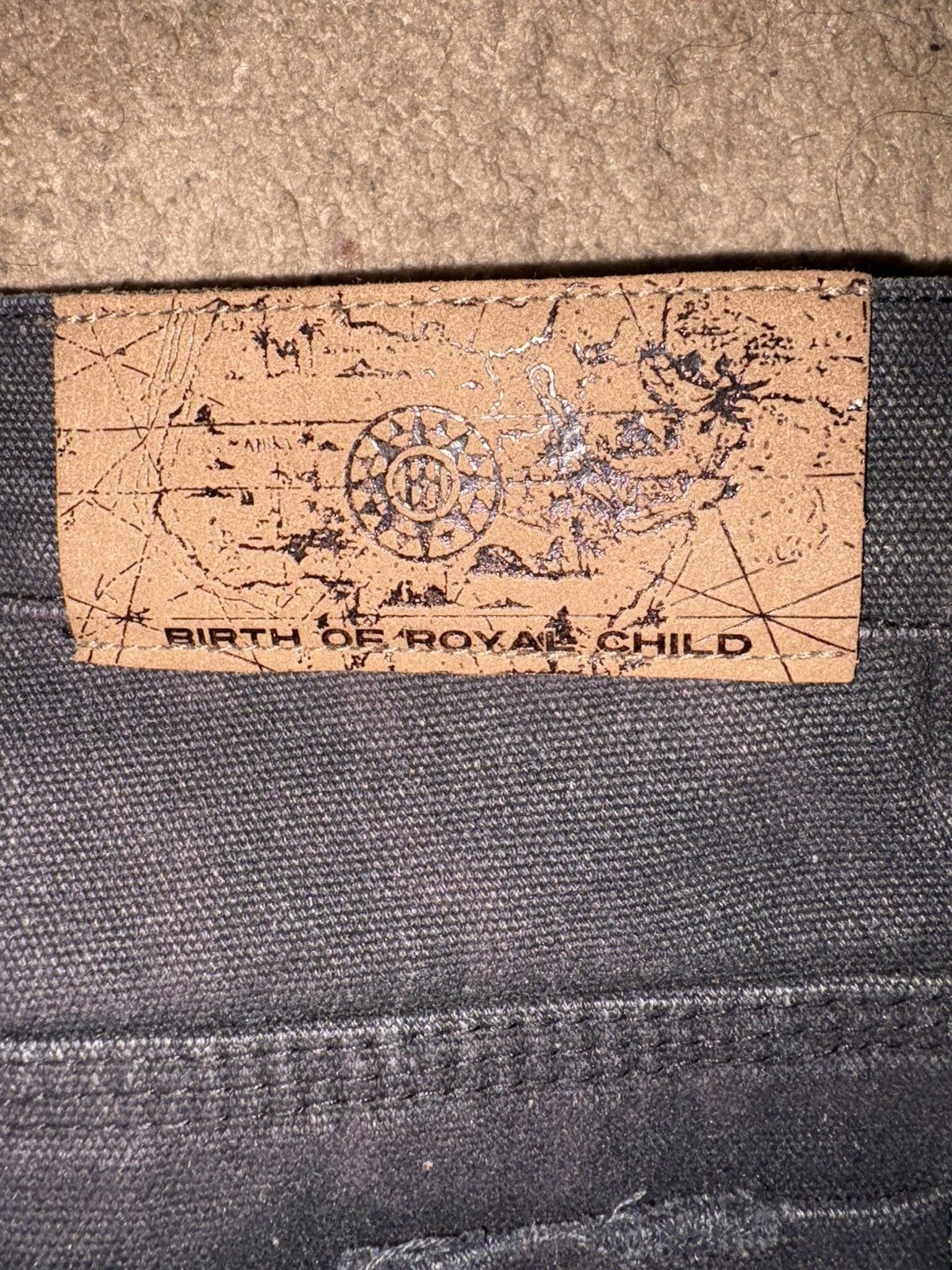 Birth of Royal Child Birth Of A Royal Child 20K Diamond Shorts Size US 31 - 6 Thumbnail