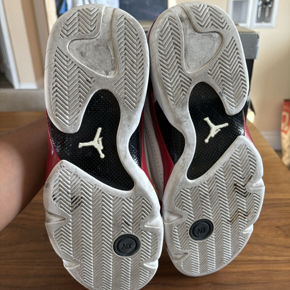 Nike 2011 Nike Air Jordan 14 Candy Cane Size US 11 / EU 44 - 6 Thumbnail