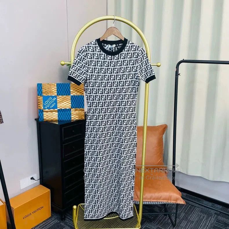 Fendi Fendi California Limited Print Dress. Size US 38 / EU 54 - 1 Thumbnail