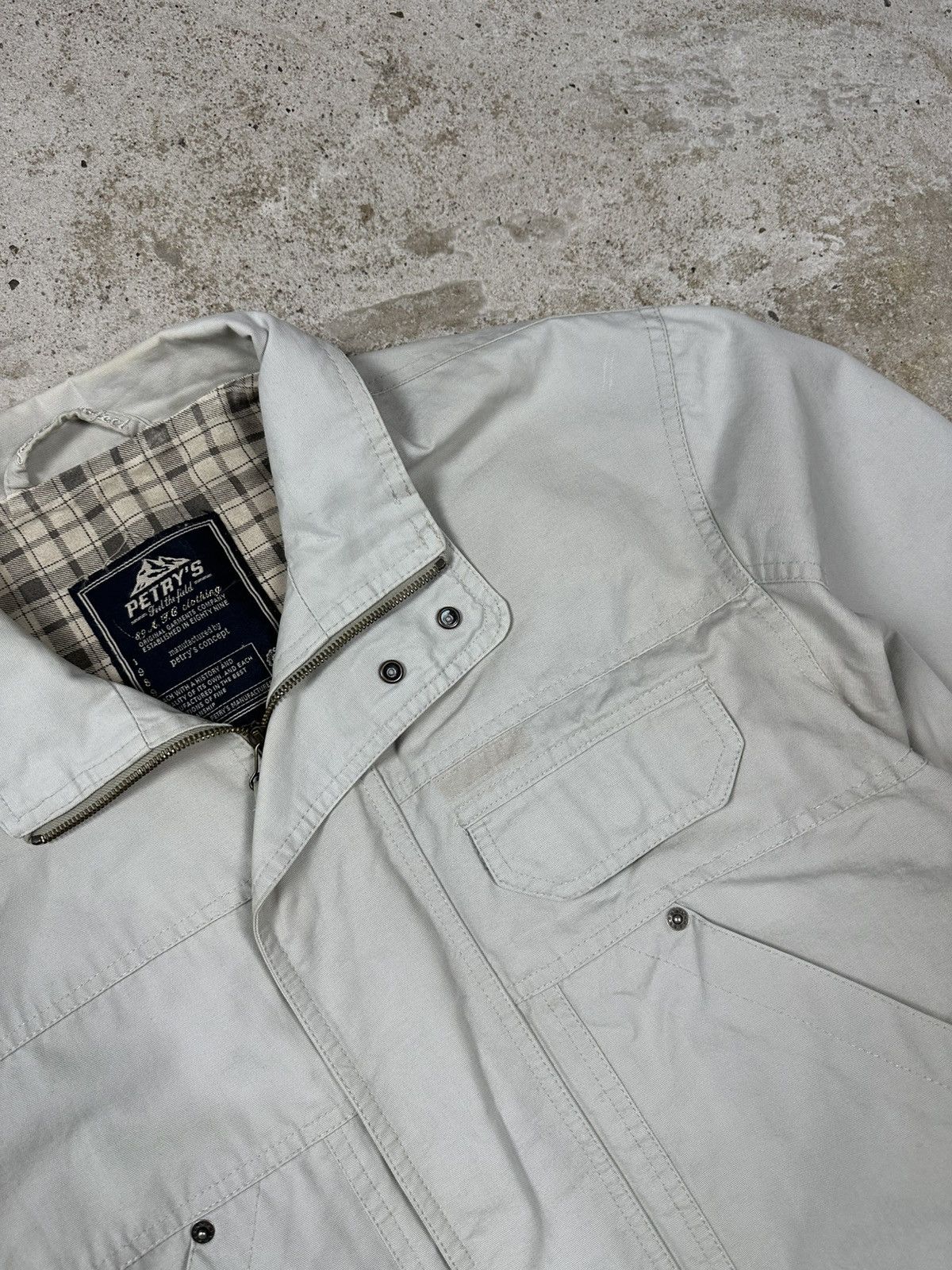 Japanese Brand × Vintage Vintage Y2K Work Style Utility Beige Bomber Jacket Size US L / EU 52-54 / 3 - 7 Thumbnail