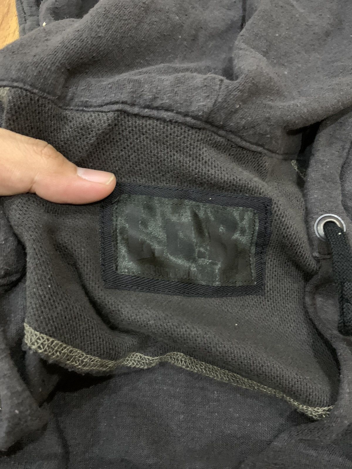 Le Grande Bleu (L.G.B.) VINTAGE 2012 LGB X TEAM AMAZONICA PROJECT WIDE NECK HOODIE Size US M / EU 48-50 / 2 - 10 Thumbnail