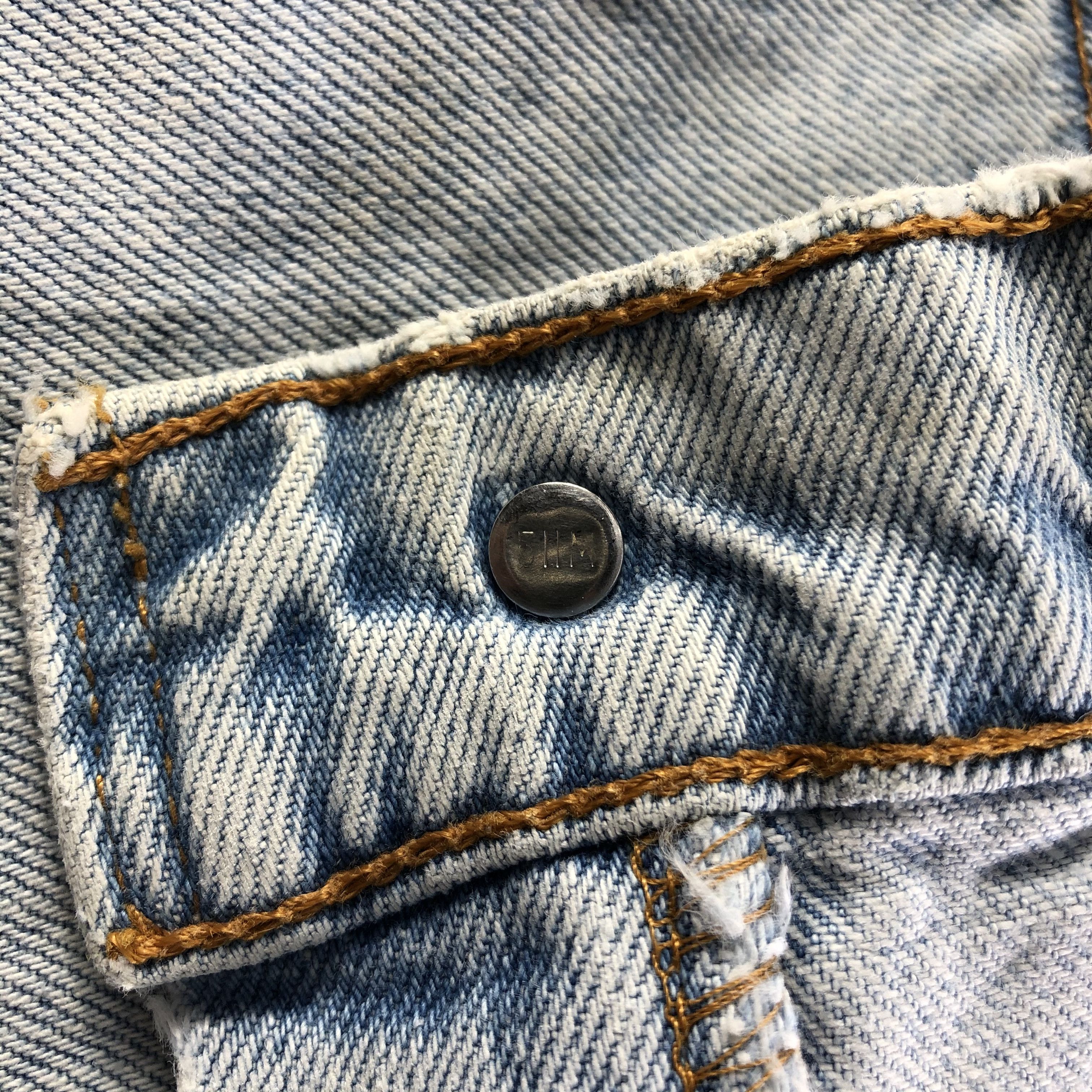 Levi's Vintage Light Wash Levis 550 Jeans-J3283 Size US 35 - 10 Thumbnail