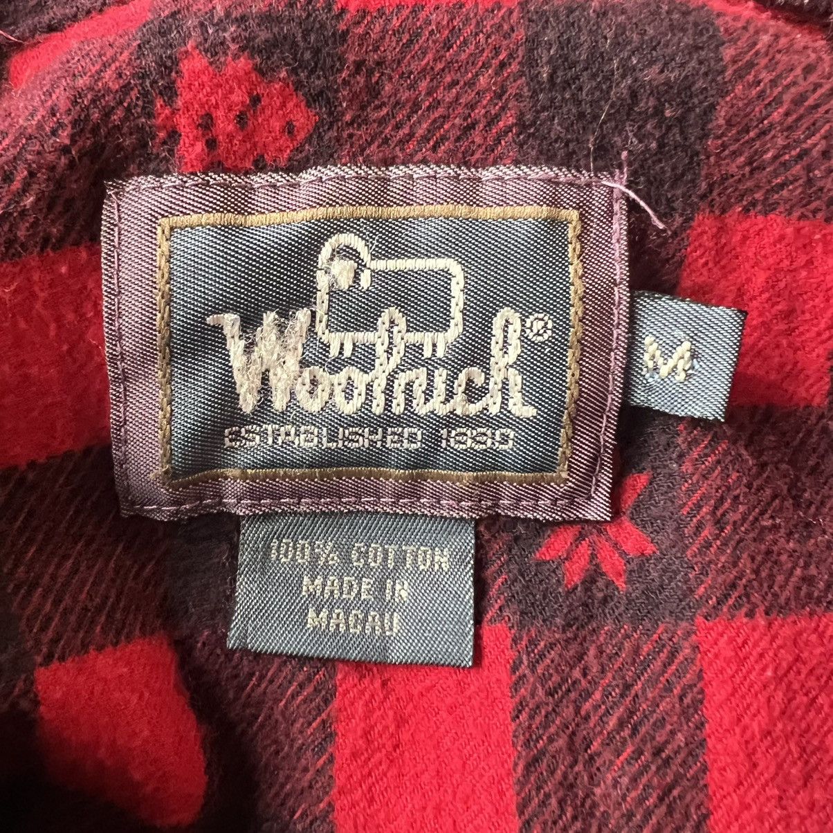 Woolrich Woolen Mills Woolrich Vintage Plaid Flannel Shirt Red Black Medium Size M / US 6-8 / IT 42-44 - 3 Thumbnail