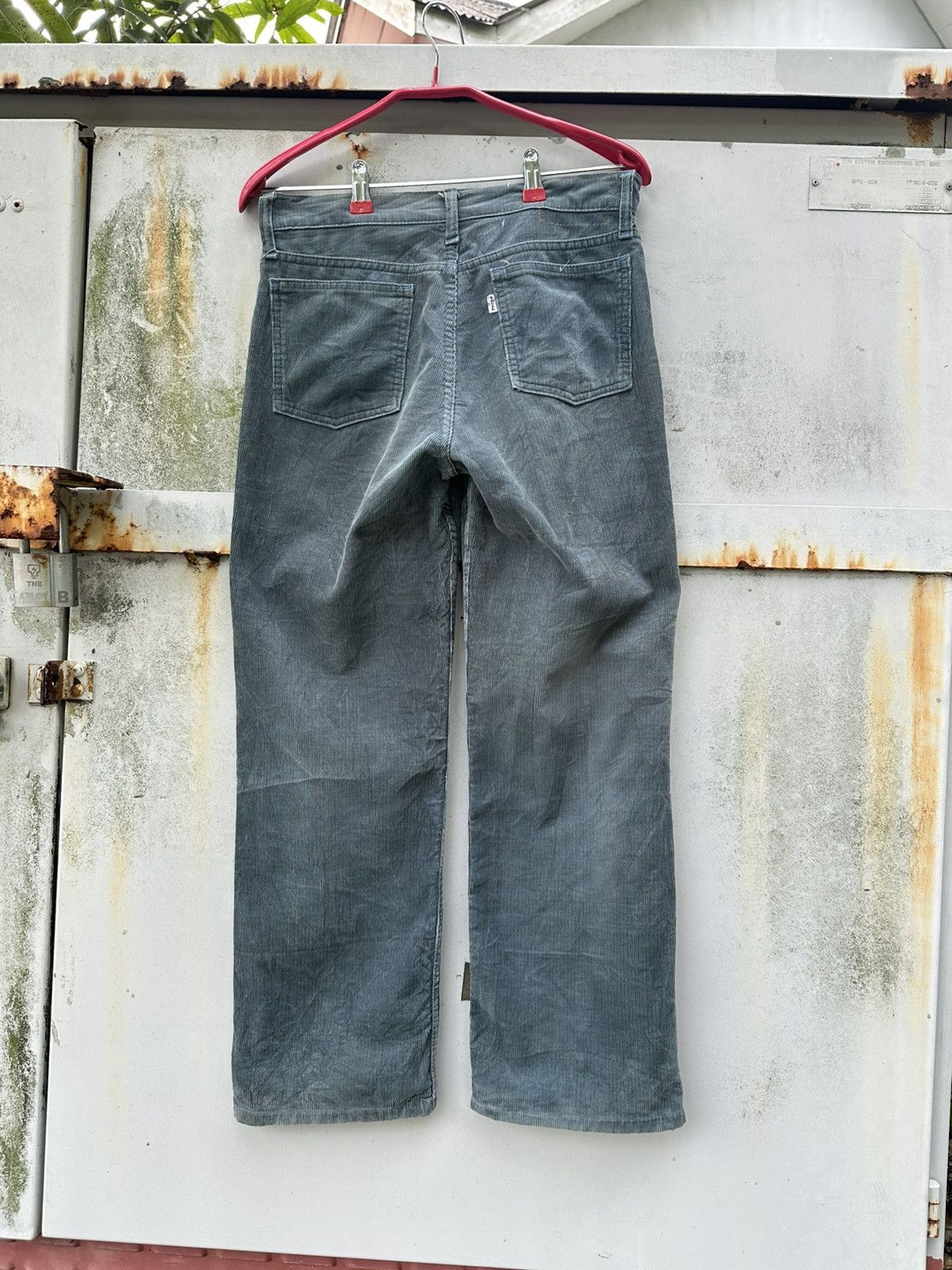 Levi's 👹THRASHED Faded Levis Corduroy Baggy Jeans Size US 27 - 7 Thumbnail
