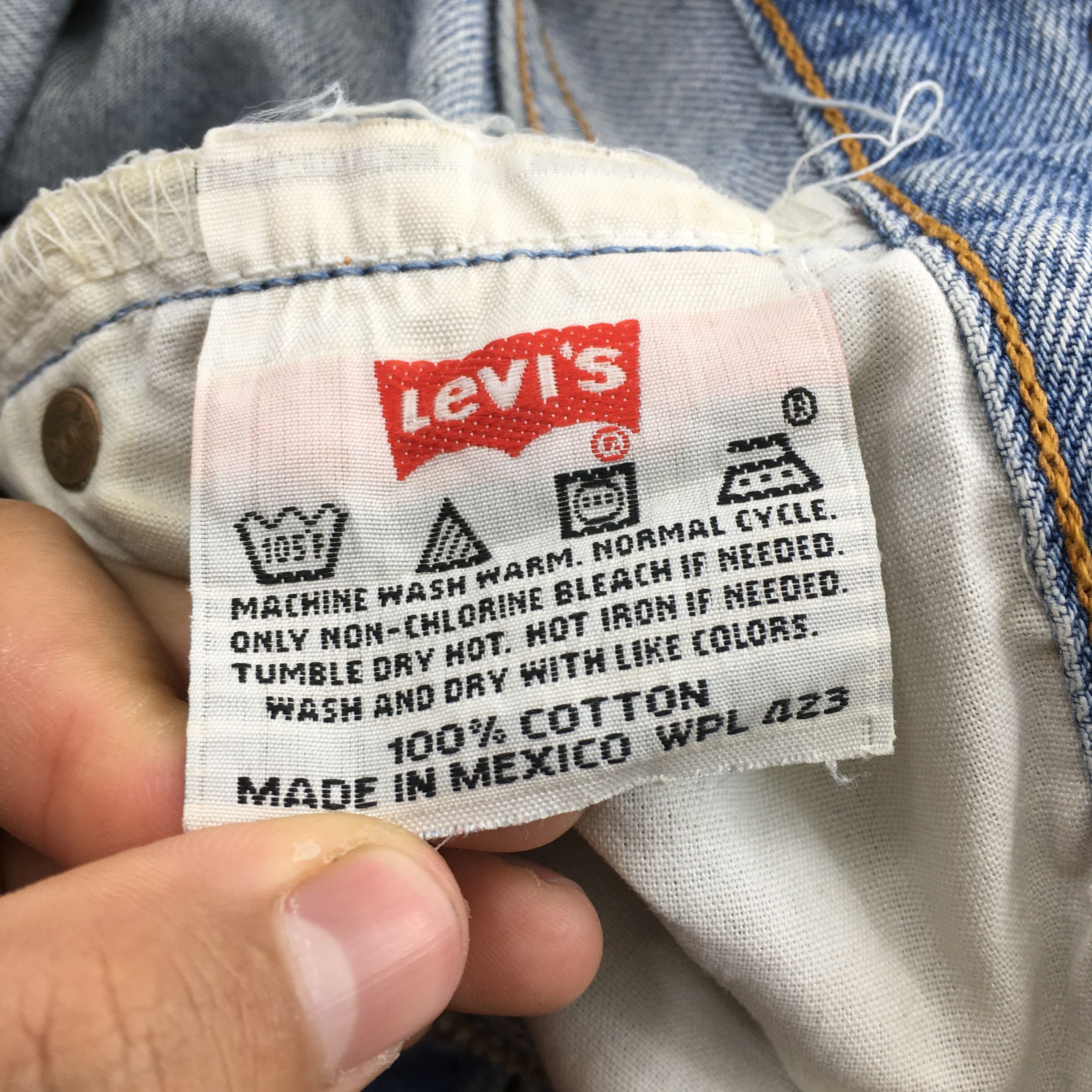 Size 36x30 Vintage 90s Levi's 501 Faded Blue Jeans