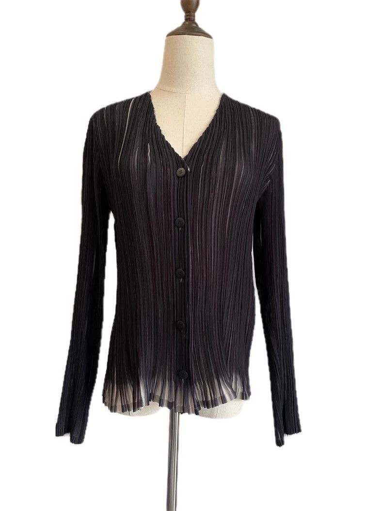 Issey Miyake Issey Miyake size:3 Black pleated long-sleeved cardigan Size S / US 4 / IT 40 - 4 Thumbnail