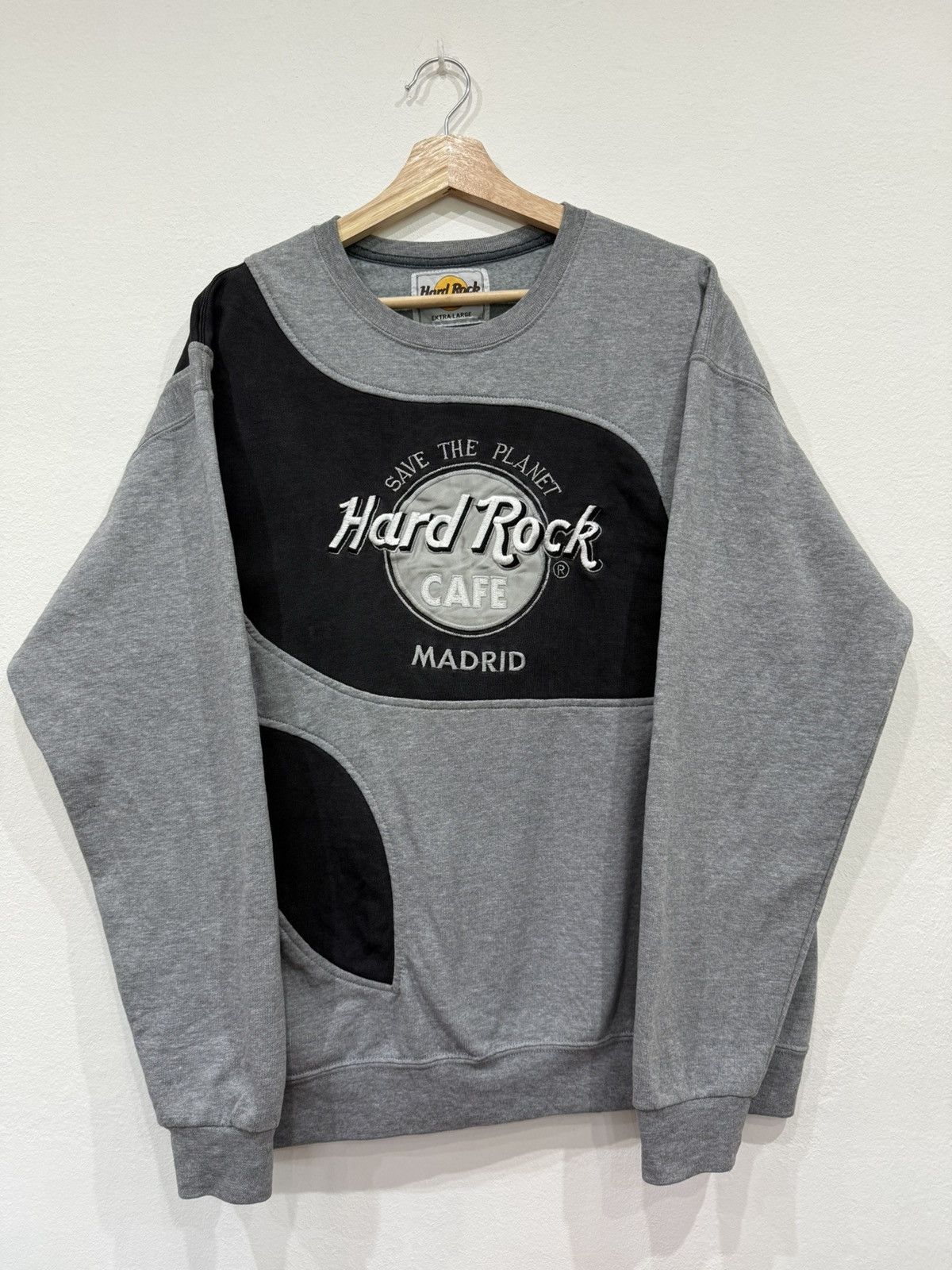 Hard Rock Cafe Hard Rock Café Rework Patchwork Sweatshirt (Rare) – Size XL Size US XL / EU 56 / 4 - 4 Thumbnail