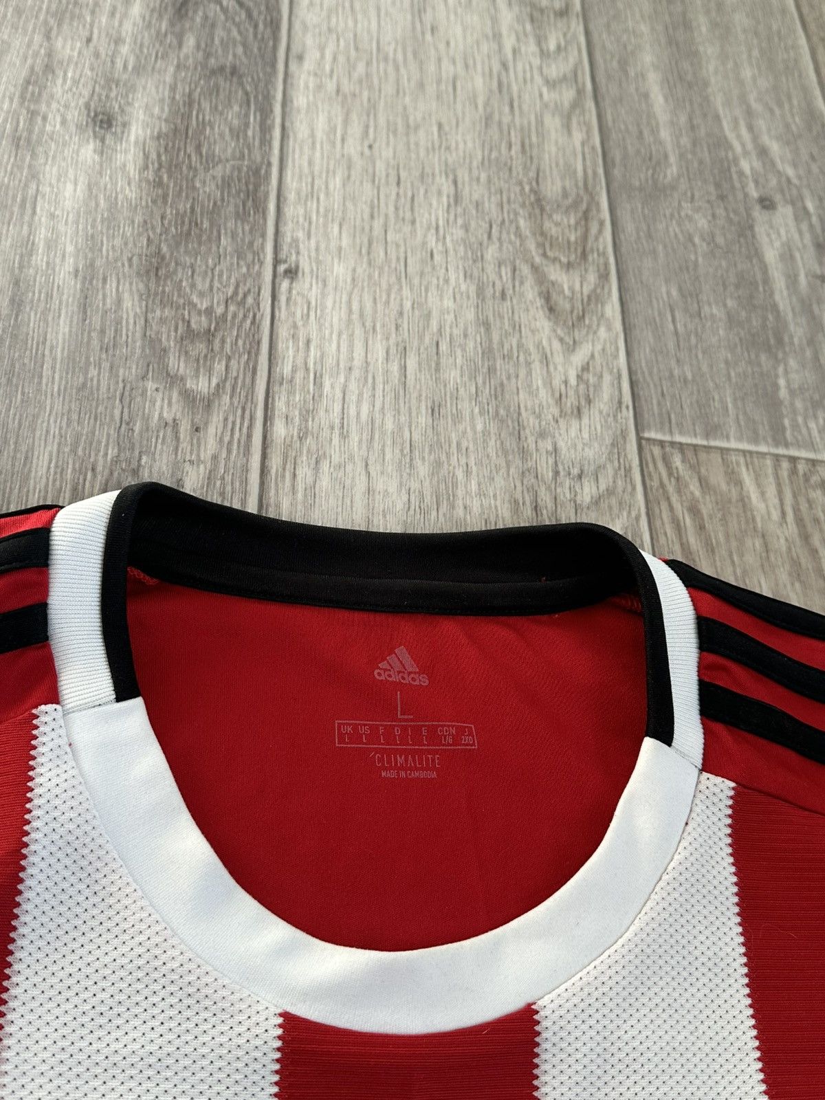 Adidas Vintage Adidas Sheffield United Home Tee T-Shirt white red Size US L / EU 52-54 / 3 - 8 Thumbnail