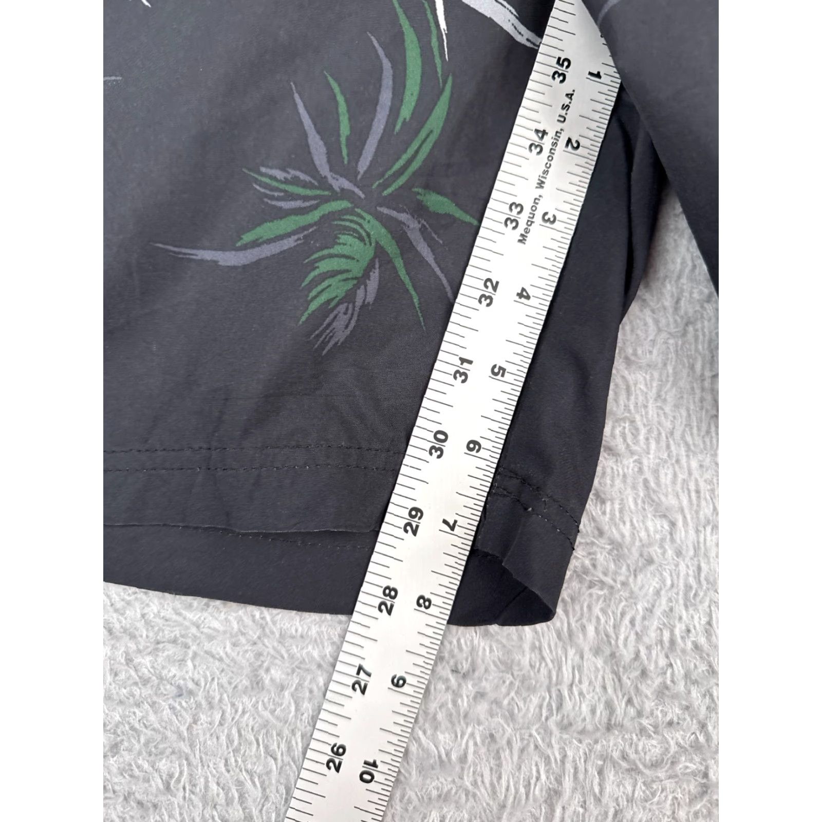 Quiksilver Quiksilver Bottom Adult Small Black Floral Lined Polyester Blend 32x8 Mens Size US 29 - 7 Thumbnail