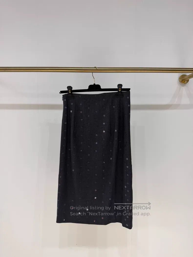 Brunello Cucinelli Brunello Cucinelli Black Sequined Midi Skirt Size 27" / US 4 / IT 40 - 2 Thumbnail