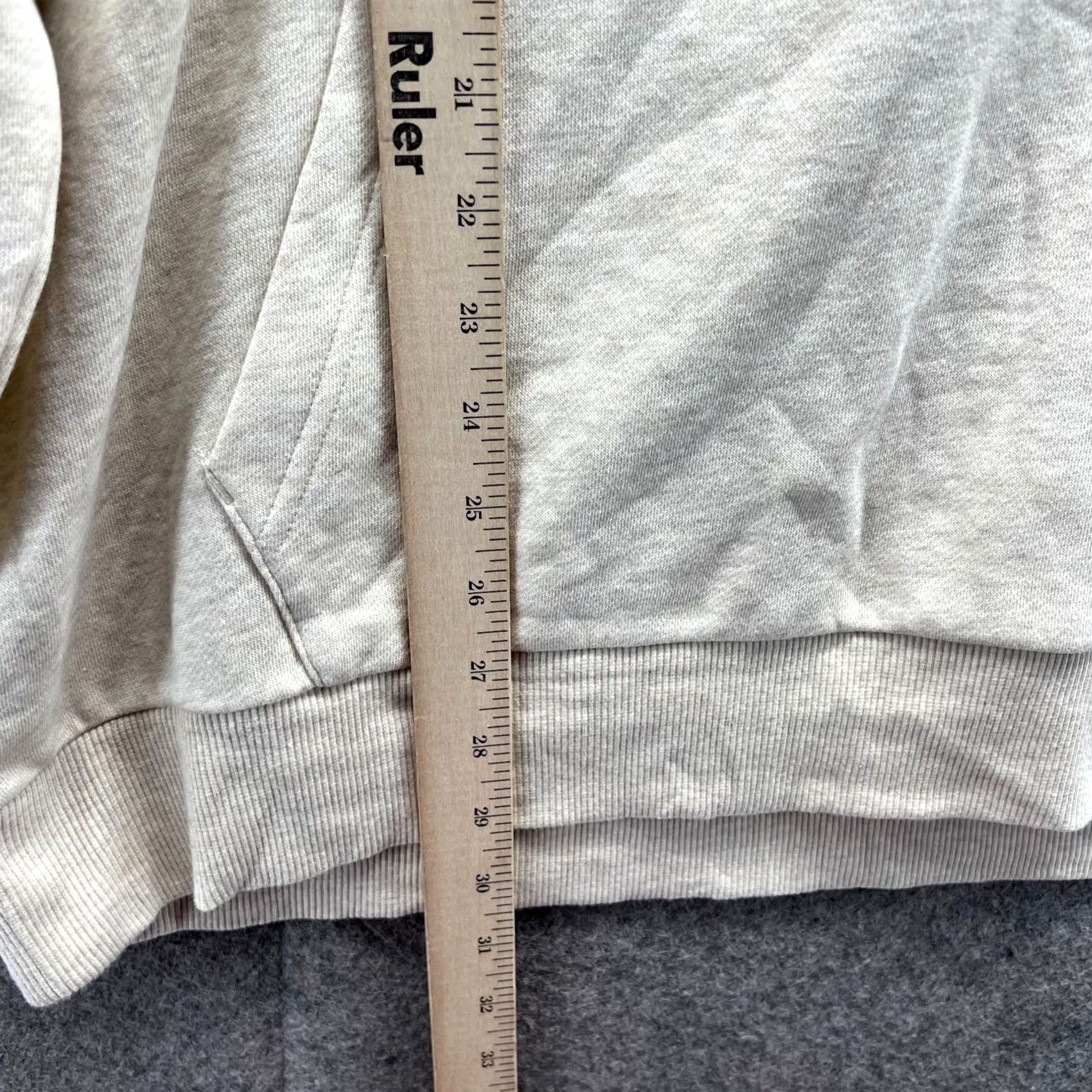 Under Armour VINTAGE? No. Under Armour Hoodie Mens XL Pullover Fleece Beig? (Converted: Beige) Size US XL / EU 56 / 4 - 4 Thumbnail