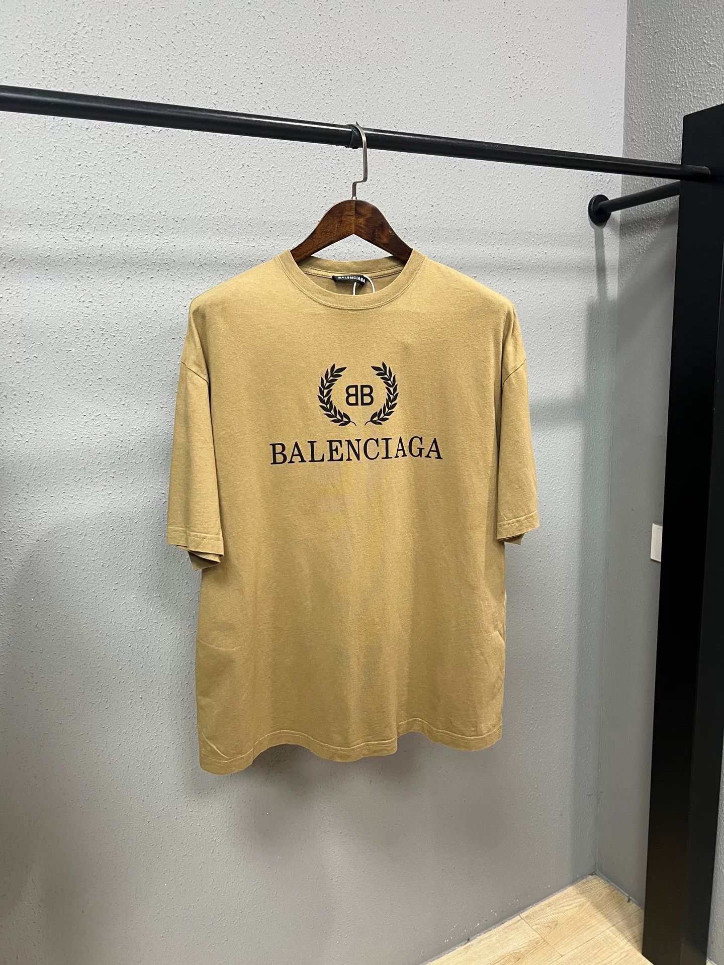 Balenciaga Balenciaga Khaki Short Sleeve Shirt Size US M / EU 48-50 / 2 - 1 Thumbnail