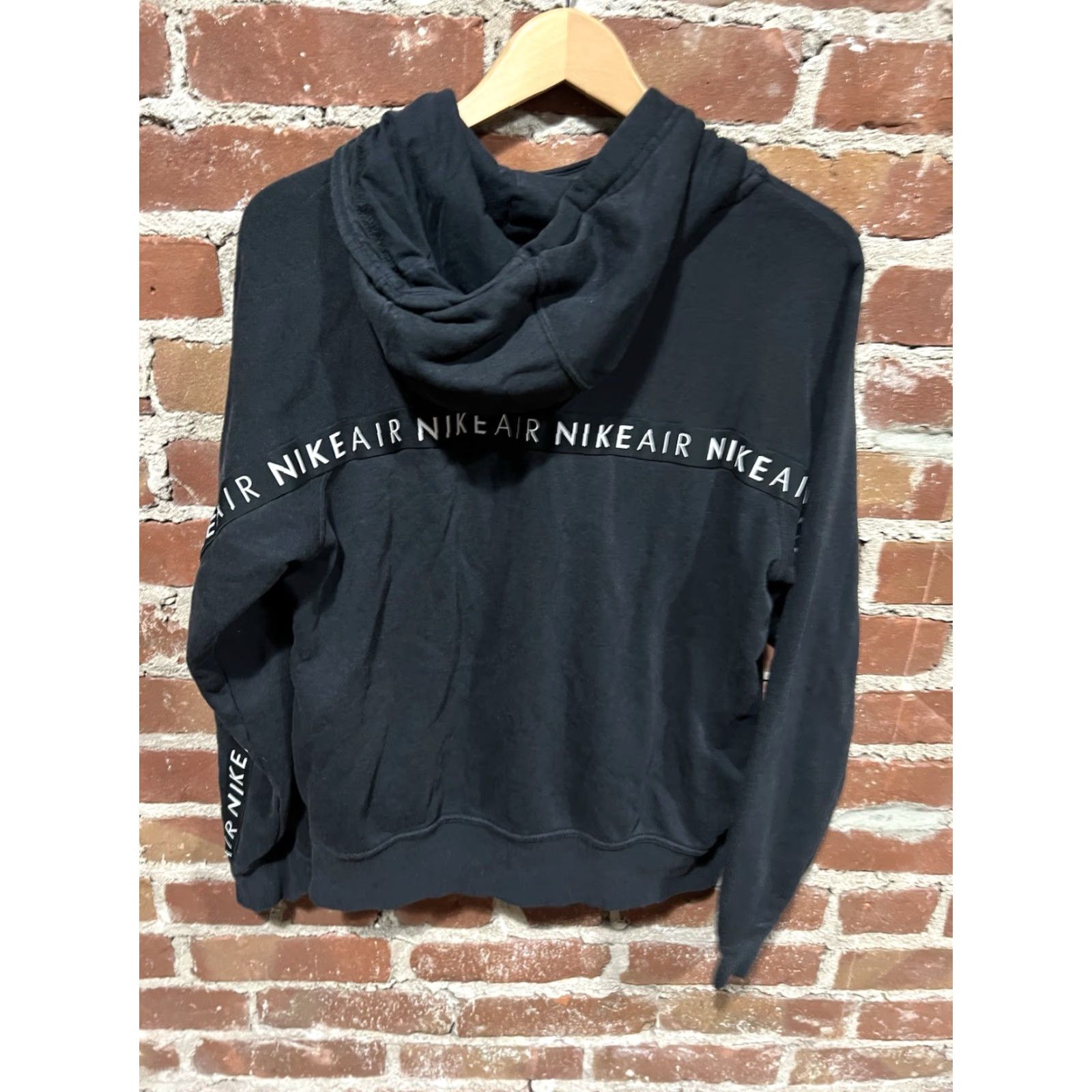 Nike Nike Air Hoodie Womens Large Black CZ4014 Pullover Sweatshirt Logo Sportswear Hooded Pockets Easy Care Fall Winter Spring Size L / US 10 / IT 46 - 4 Thumbnail