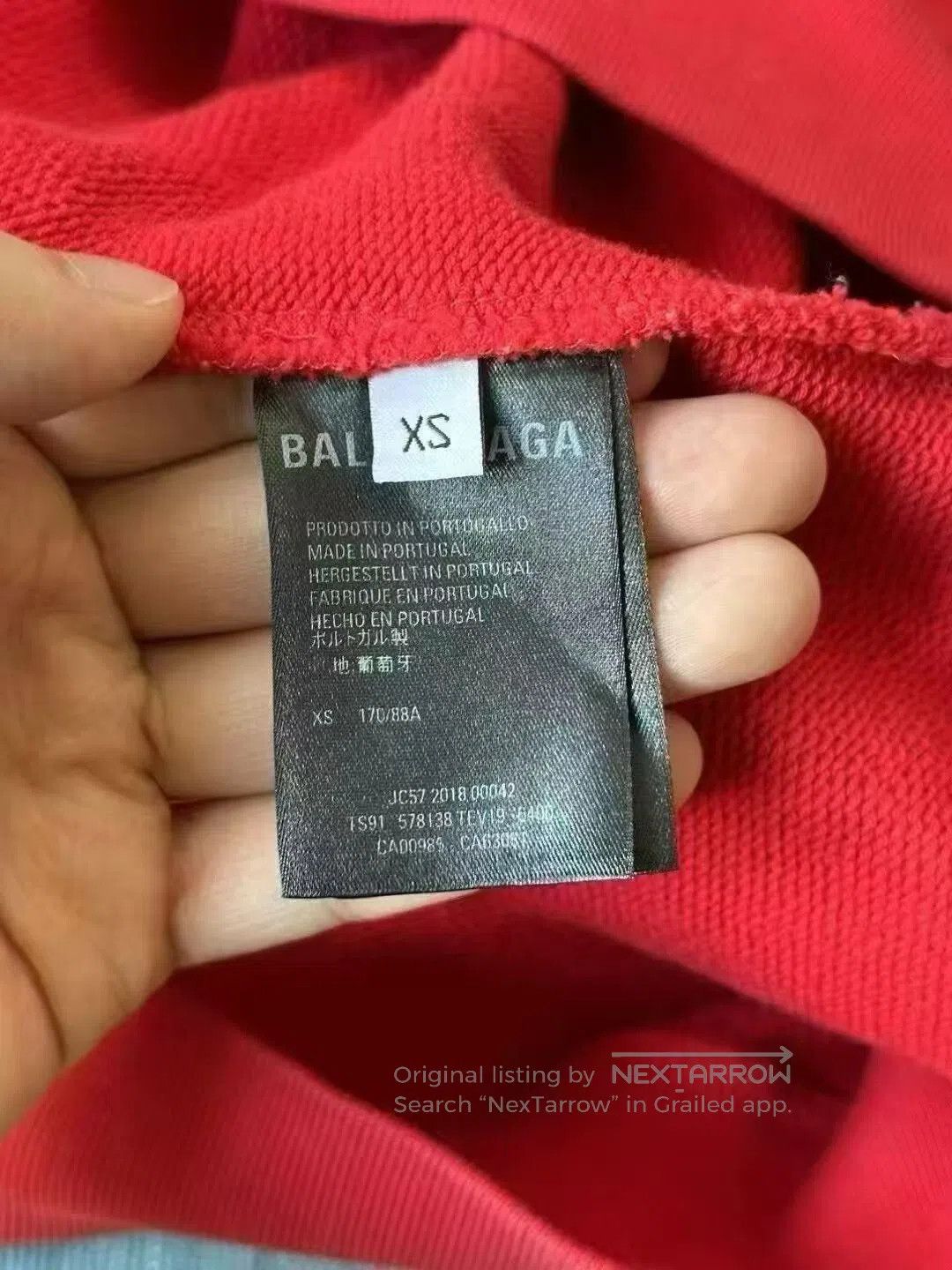 Balenciaga Balenciaga Red Lock Button Hoodie. Size US XS / EU 42 / 0 - 3 Thumbnail