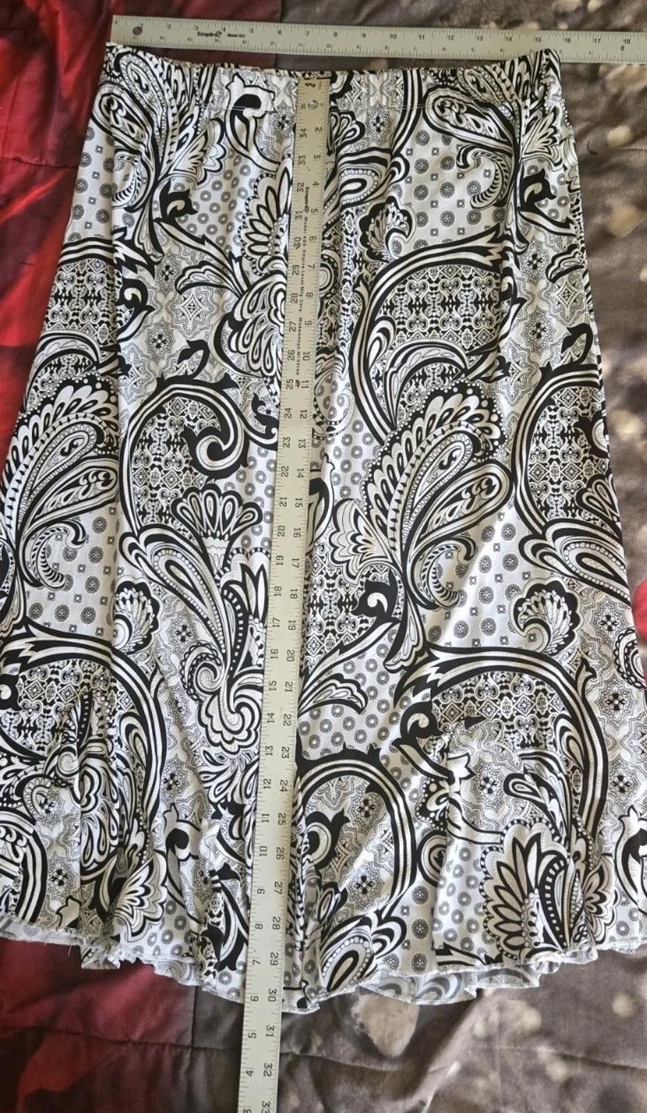 Other SJS Skirt Black & White Paisley Print midi-calf lengthWomens Size 36" / US 14 / IT 50 - 7 Thumbnail