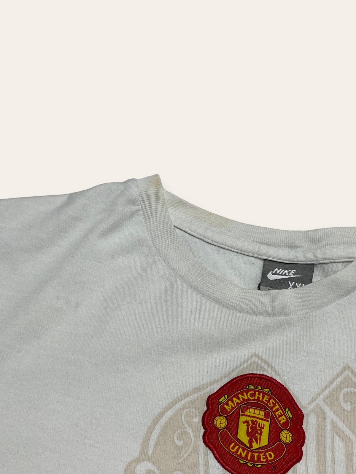 Nike 00s Vintage NIKE MANCHESTER UNITED Big Logo White Tee Size US XL / EU 56 / 4 - 10 Thumbnail