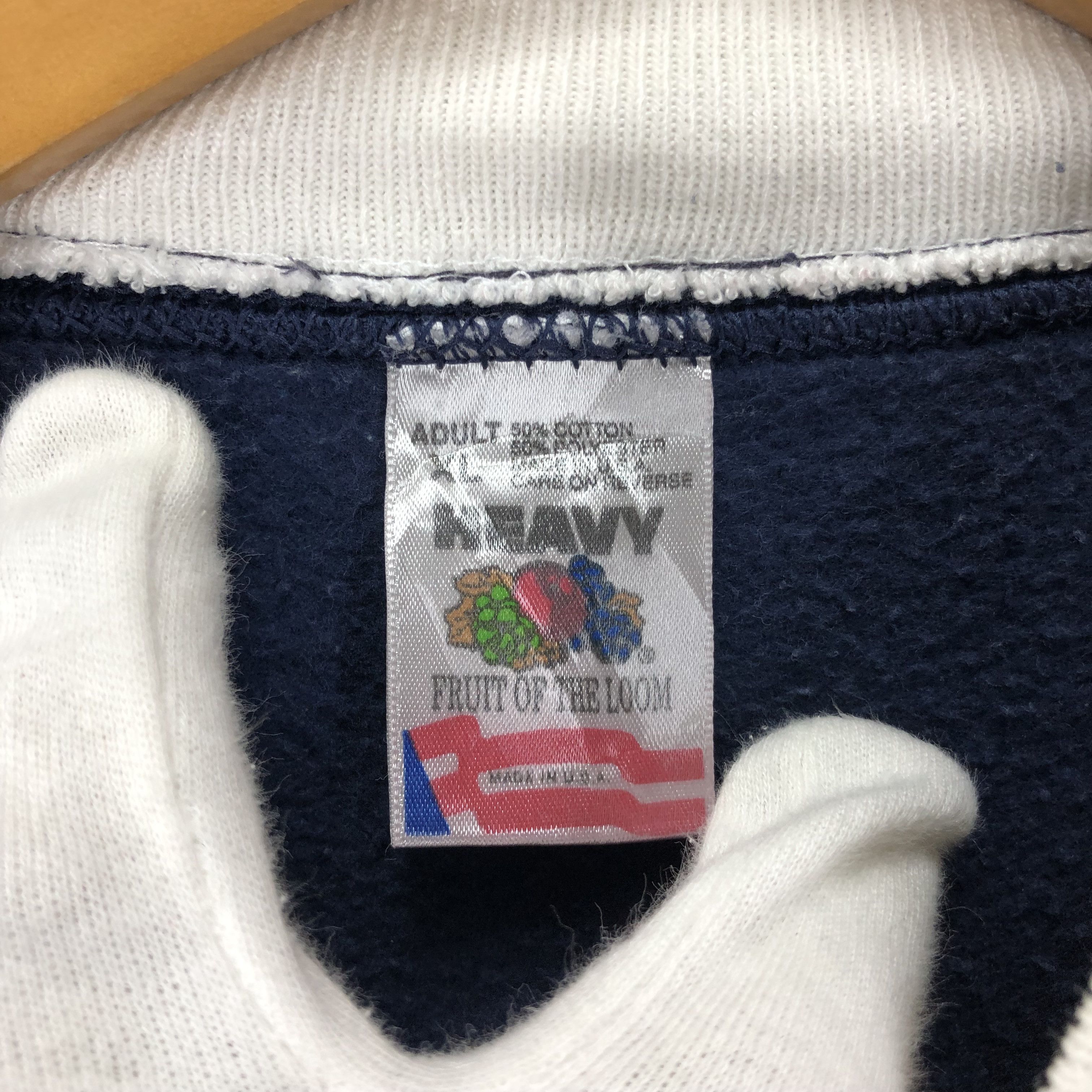 Fruit Of The Loom 90s Vintage CHRISTMAS SNOWMAN Crew Neck Sweatshirt #1676/05 Size US XL / EU 56 / 4 - 11 Thumbnail