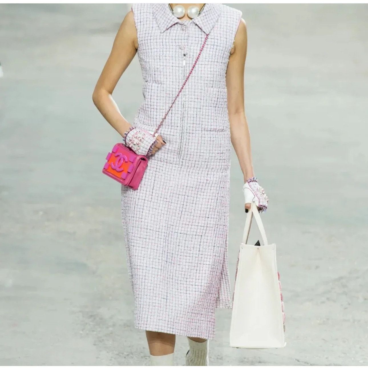 Chanel Chanel 2017 Sleevless Tweed Dress. Sz.40 Size M / US 6-8 / IT 42-44 - 7 Thumbnail
