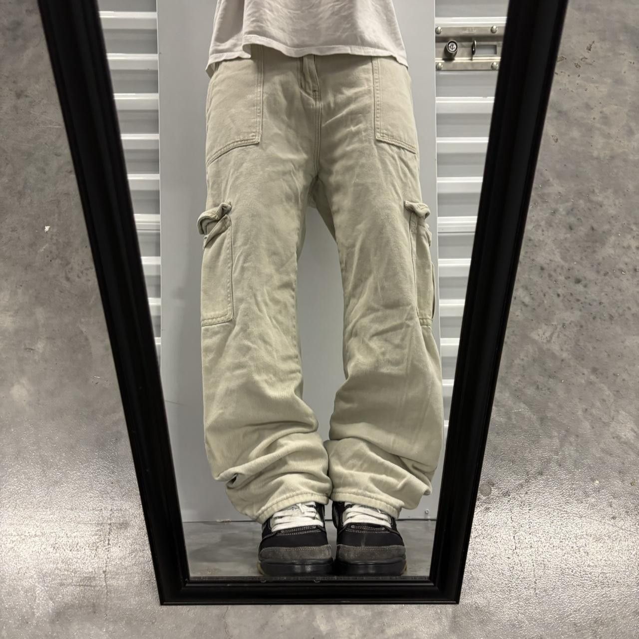Japanese Brand × Vintage Crazy Vintage Y2K/2000s Cream Streetwear Skater Cargo Pants! Size US 29 - 1 Thumbnail