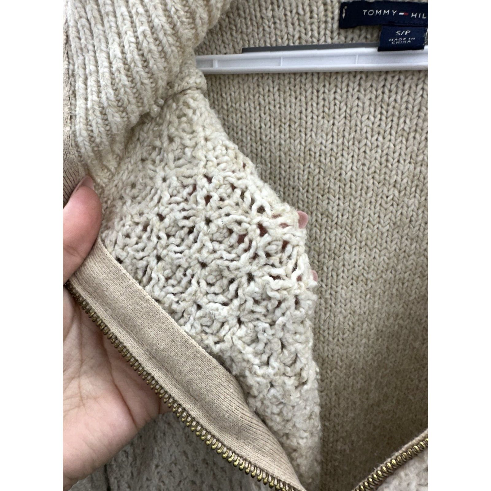Tommy Hilfiger Tommy Hilfiger Womens Sweater Size Small Tan Open Knit 1/4 Zip Knit Open-Knit 1/4 Zip Sweater Womens Small Tan Brown Regular Fit Pullover Size S / US 4 / IT 40 - 4 Thumbnail