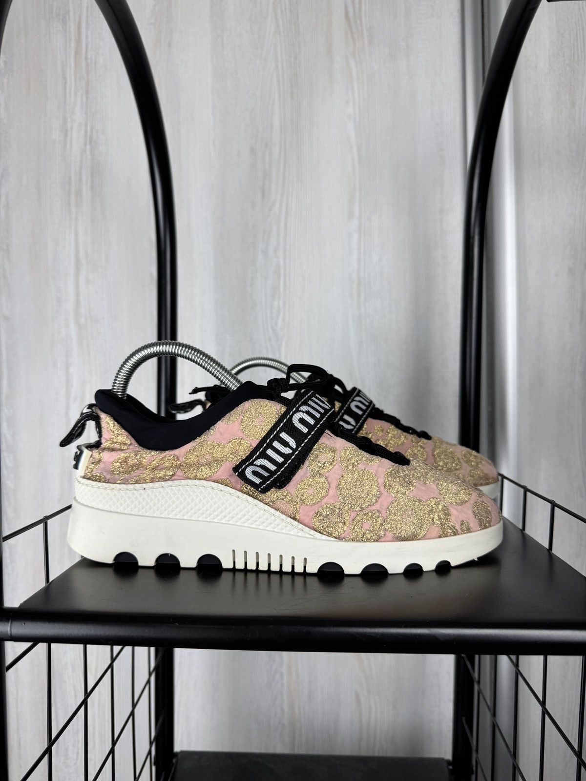 Miu Miu MIU MIU Prada Pink Gold Platform Sneakers With Logo Strap 40 Size US 10 / IT 40 - 2 Thumbnail