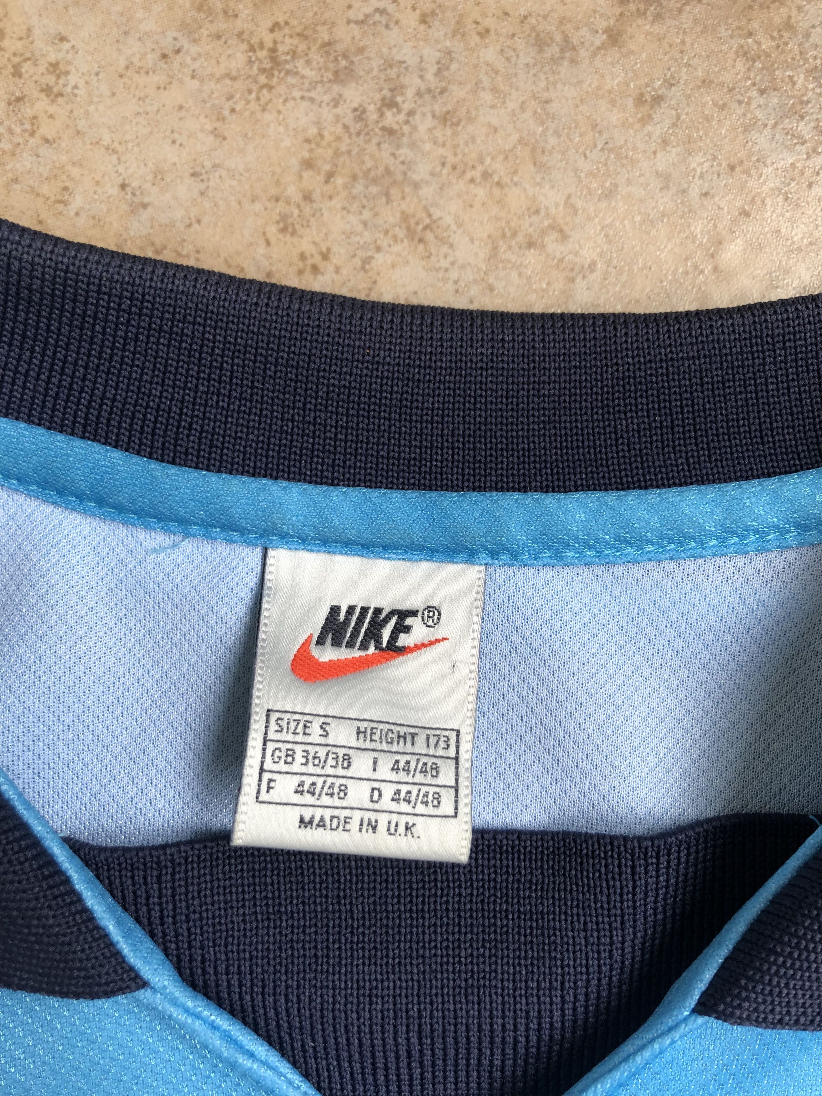 Nike 1860 Munich Home football shirt 1997-1998 Size S Size US S / EU 44-46 / 1 - 7 Thumbnail